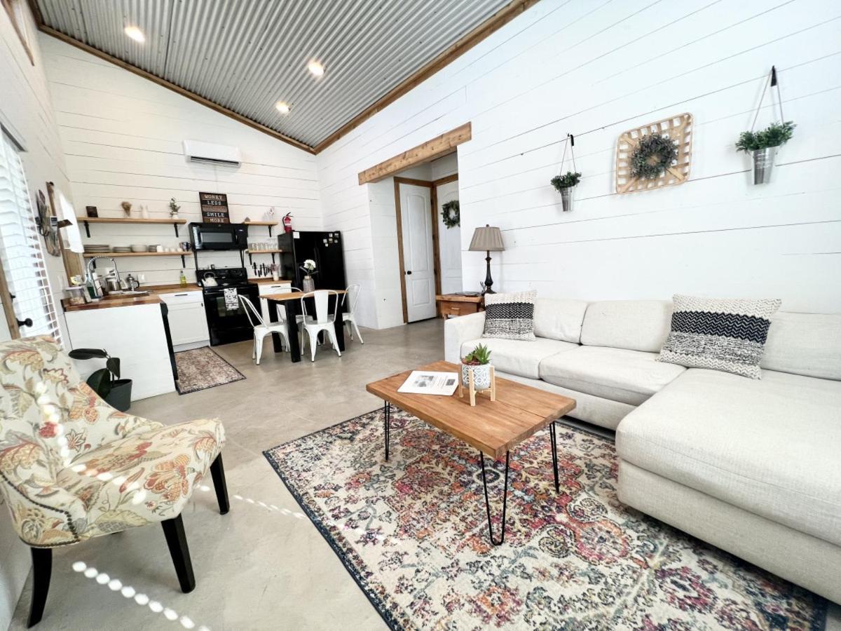Hummingbird Haus - Hill Country Views On 20 Acres With Firepit Villa Spring Branch Kültér fotó